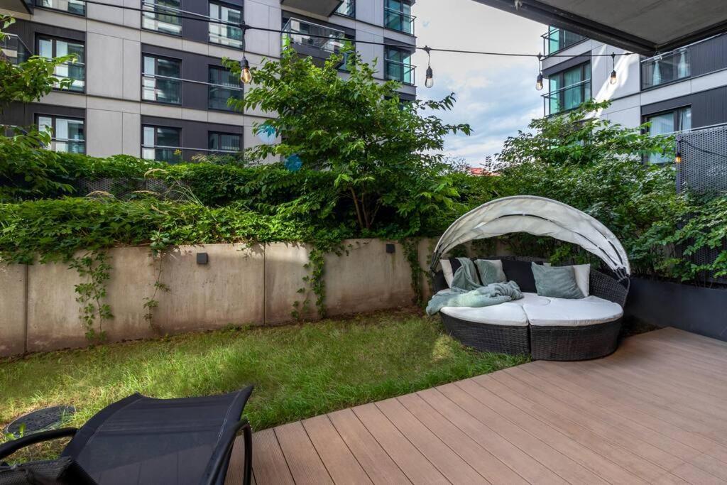 Leilighet Mennica - Two Bedroom With Terrrace&144 Warszawa
